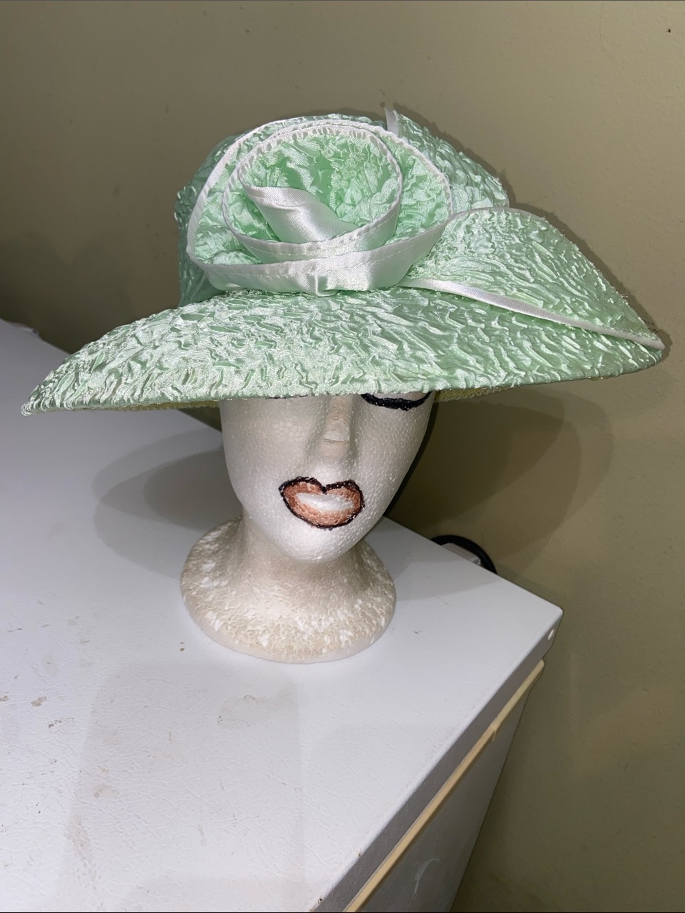 NWT Beautiful Dress Hat / Church Hat by Mr. Hi’s